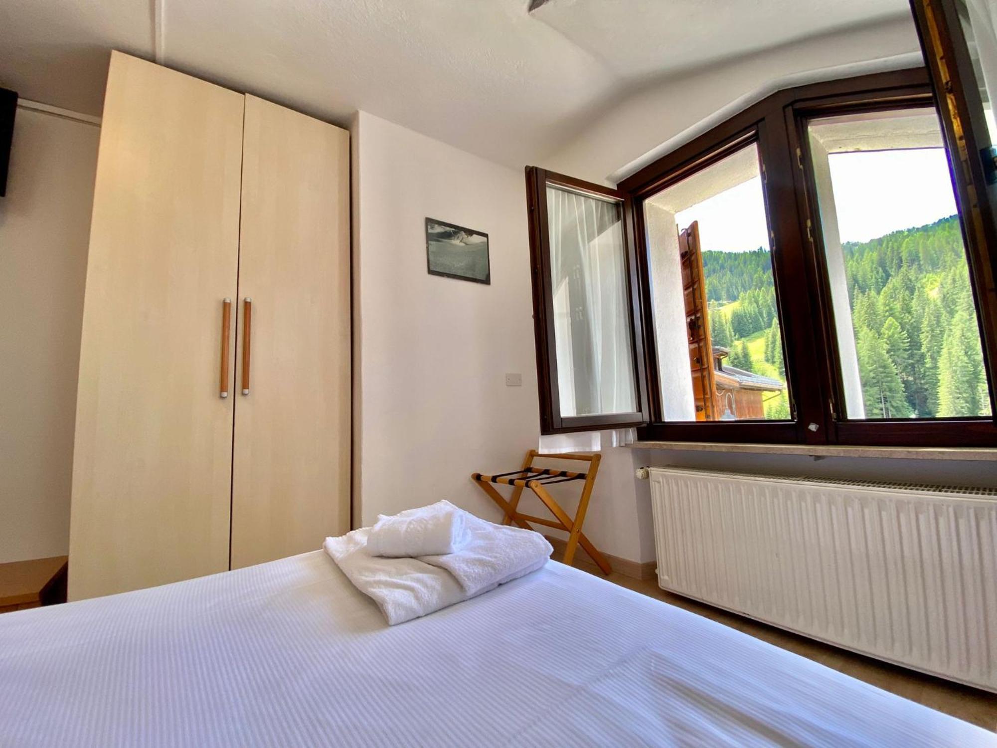 Hotel B&B Lorenzini Ski Selva di Cadore Exterior photo