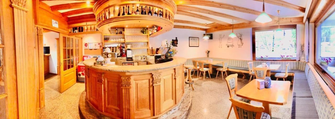 Hotel B&B Lorenzini Ski Selva di Cadore Exterior photo